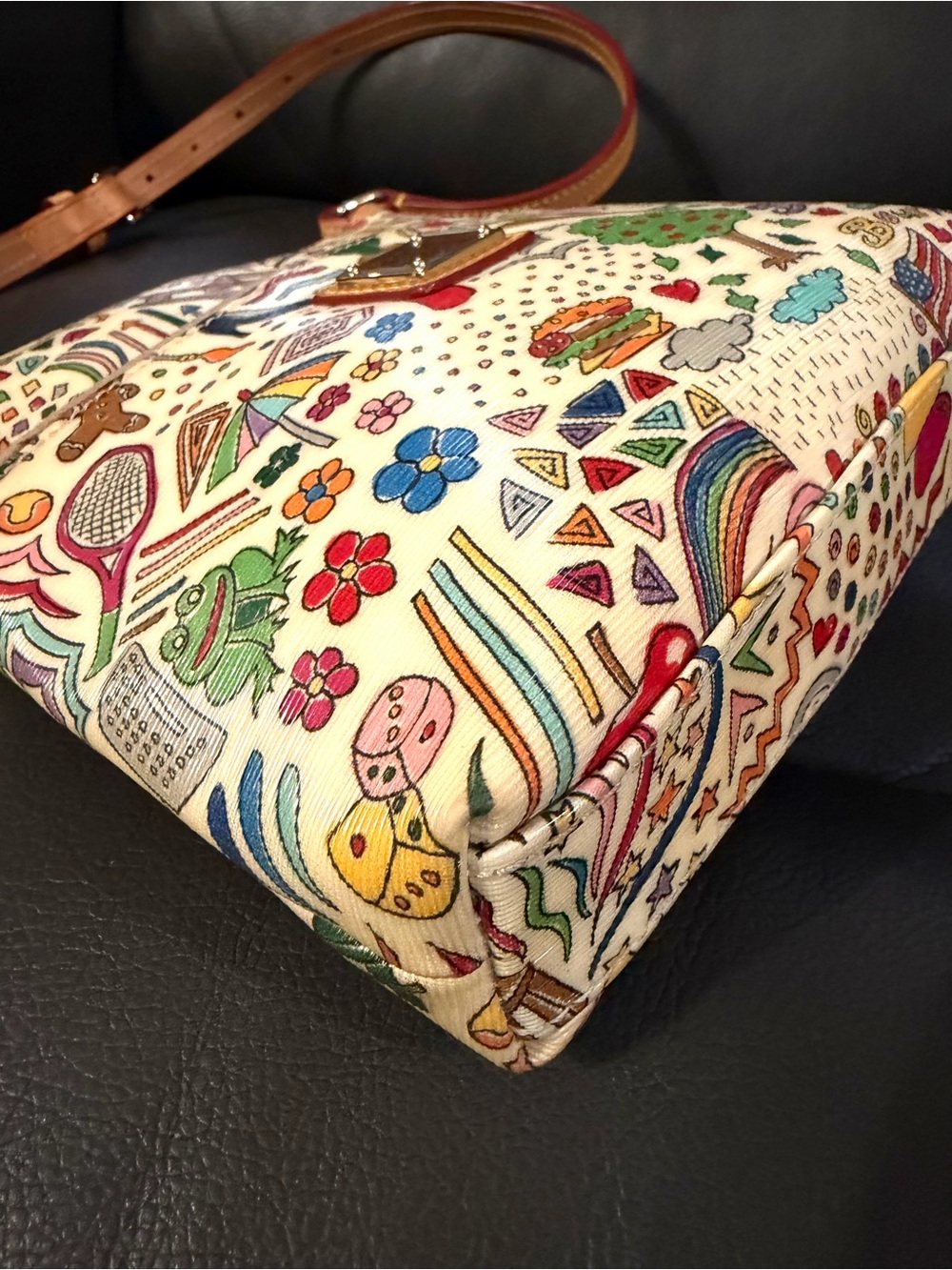 Dooney & Bourke Whimsy Graffiti Crossbody bag - Picture 4 of 8